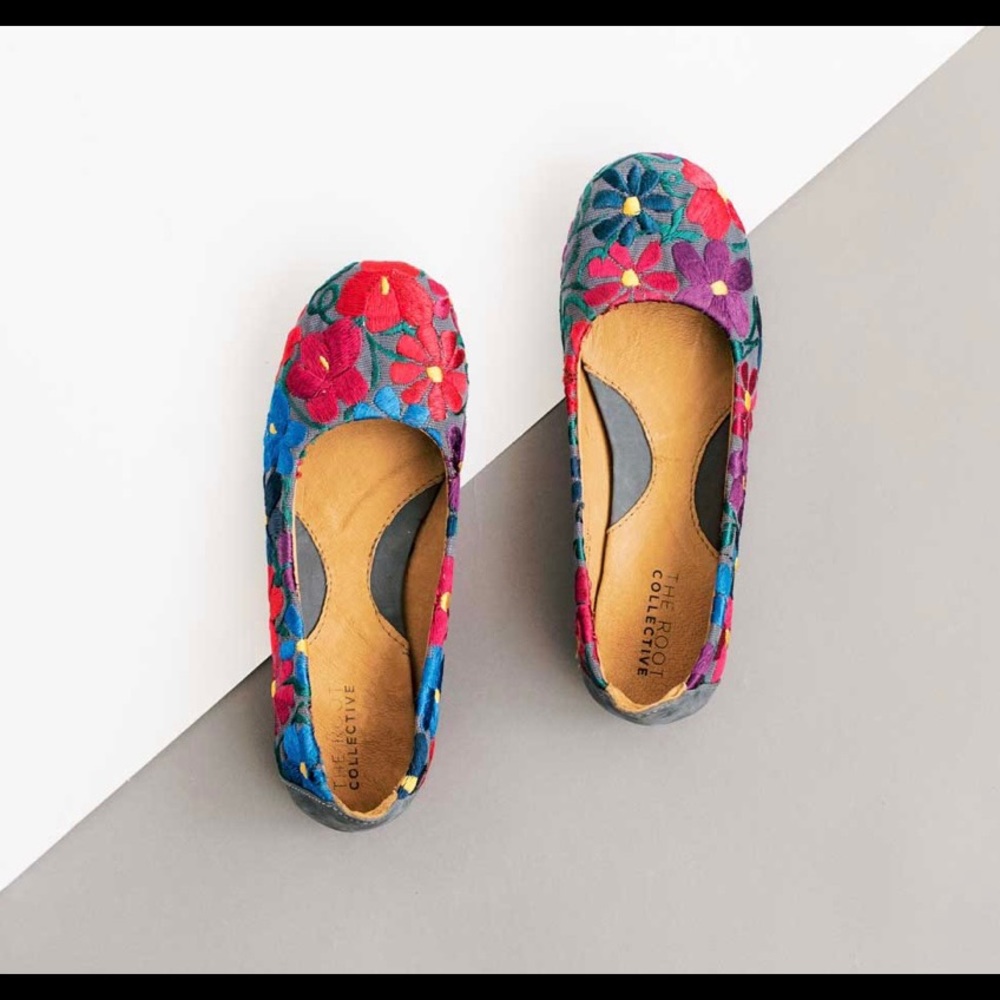 Root Collective Size 8 Gabi Flat in Embroidered Floral